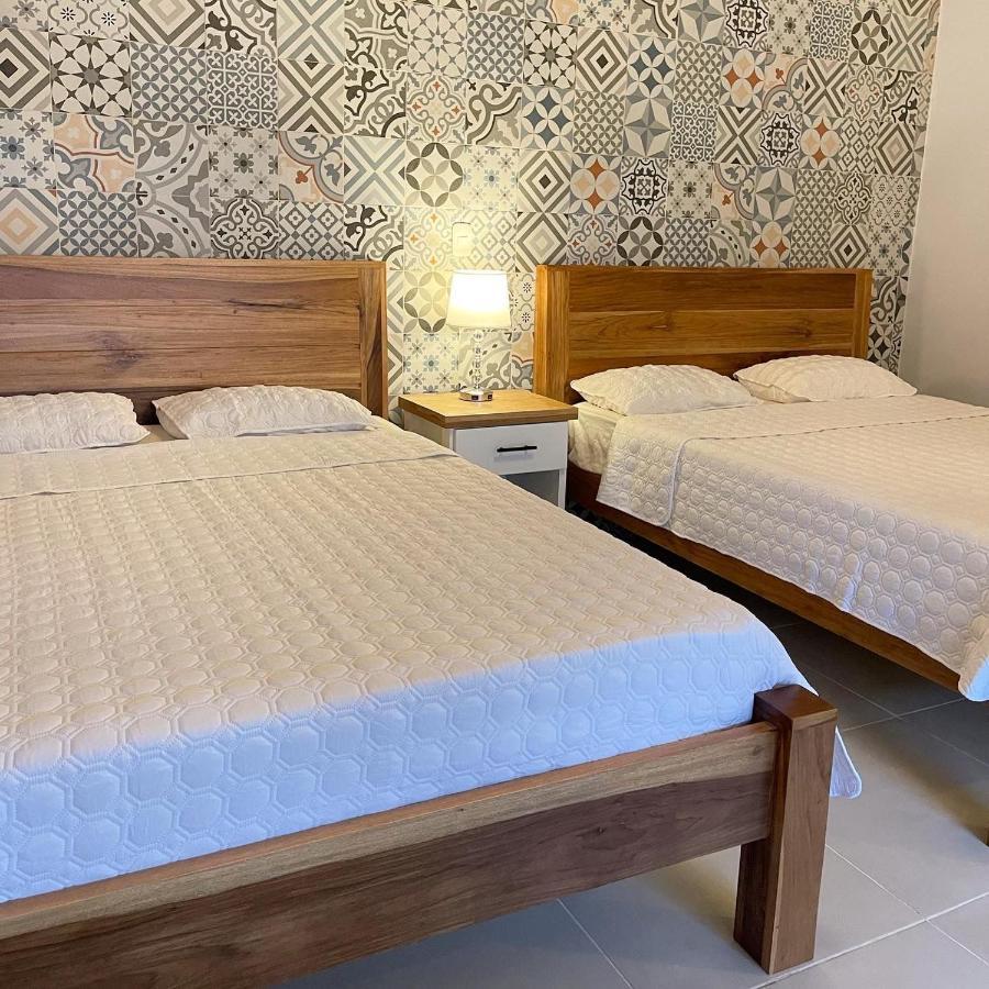 Hotel Mono Azul เกโปส ภายนอก รูปภาพ