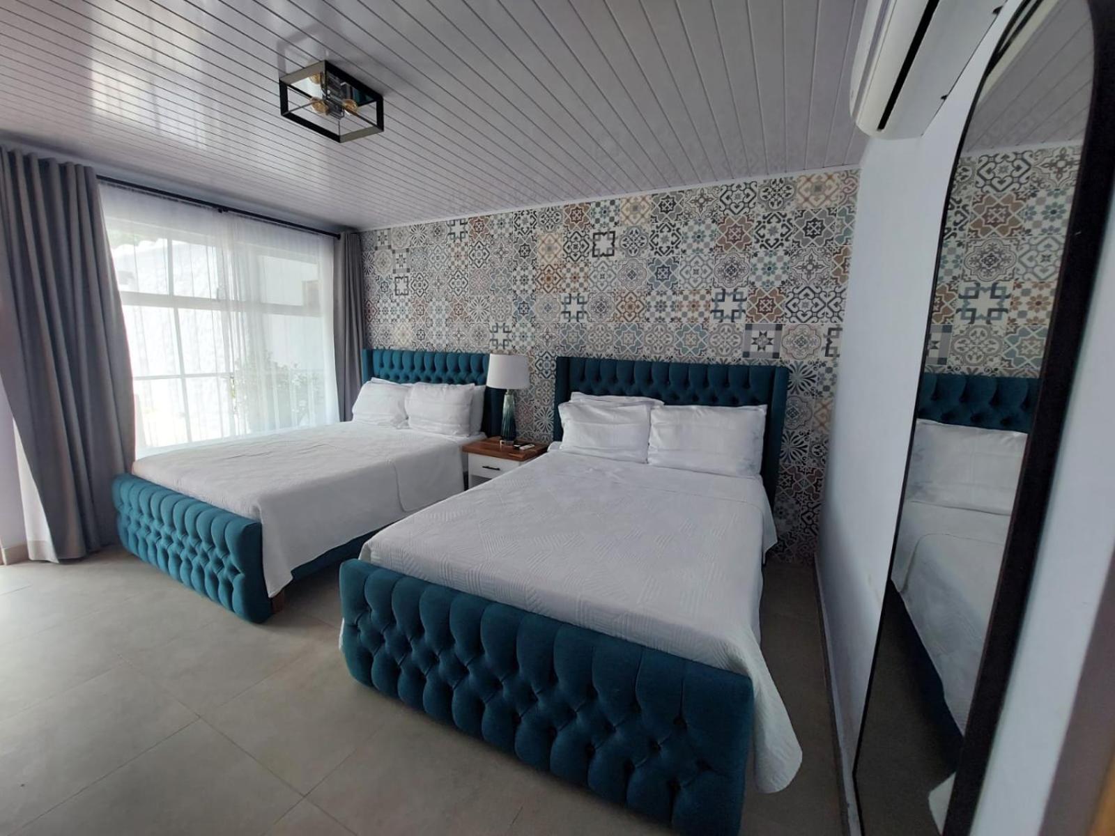 Hotel Mono Azul เกโปส ภายนอก รูปภาพ